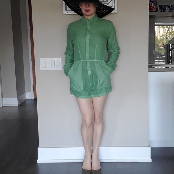 ๐ 2X HOST PICK ๐ BillaBong Gigi Twill Romper - Picture 5 of 16